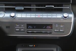 Hyundai-Kona-Electric-2024-(20)