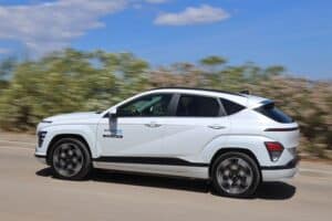 Hyundai-Kona-Electric-2024-(5)