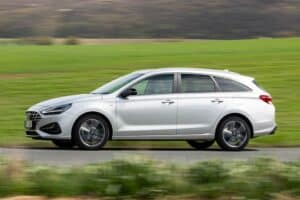 Hyundai-i30-Tourer-(4)