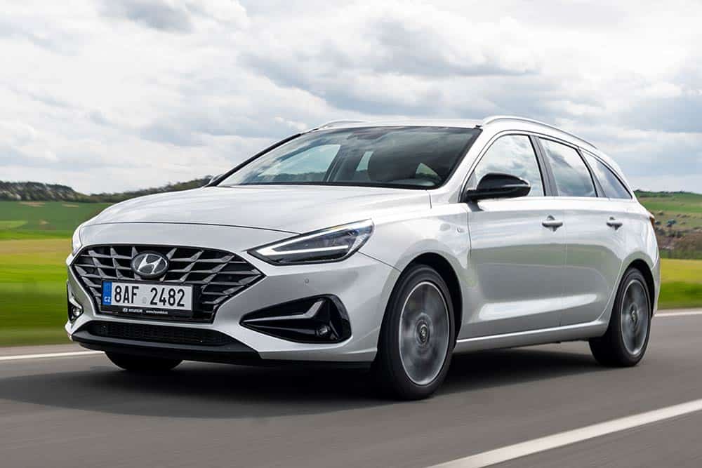 https://autogreeknews.gr/wp-content/uploads/2024/05/Hyundai-i30-Tourer-5.jpg