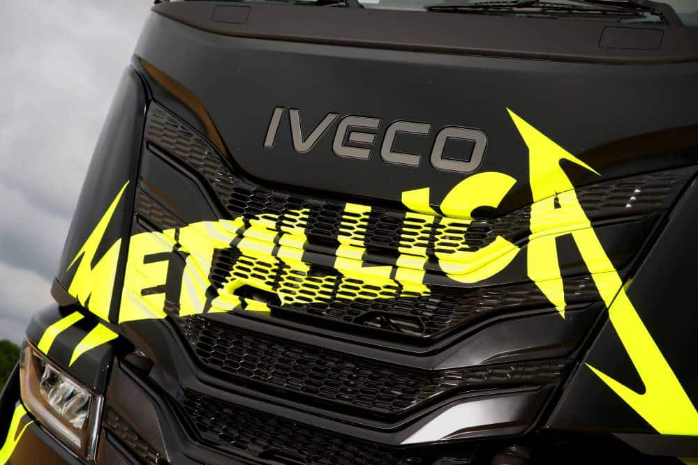 https://autogreeknews.gr/wp-content/uploads/2024/05/IVECO-S-Way-Metallica2752-1.jpg