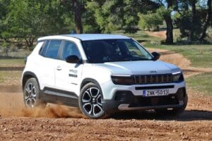 Jeep-Avenger-dynamic