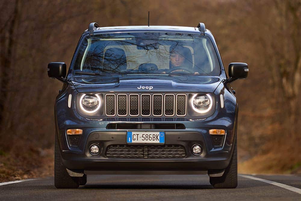https://autogreeknews.gr/wp-content/uploads/2024/05/Jeep-Renegade-e-hybrid-2024-3.jpg