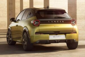 Lancia-Ypsilon-8s-2048×1152