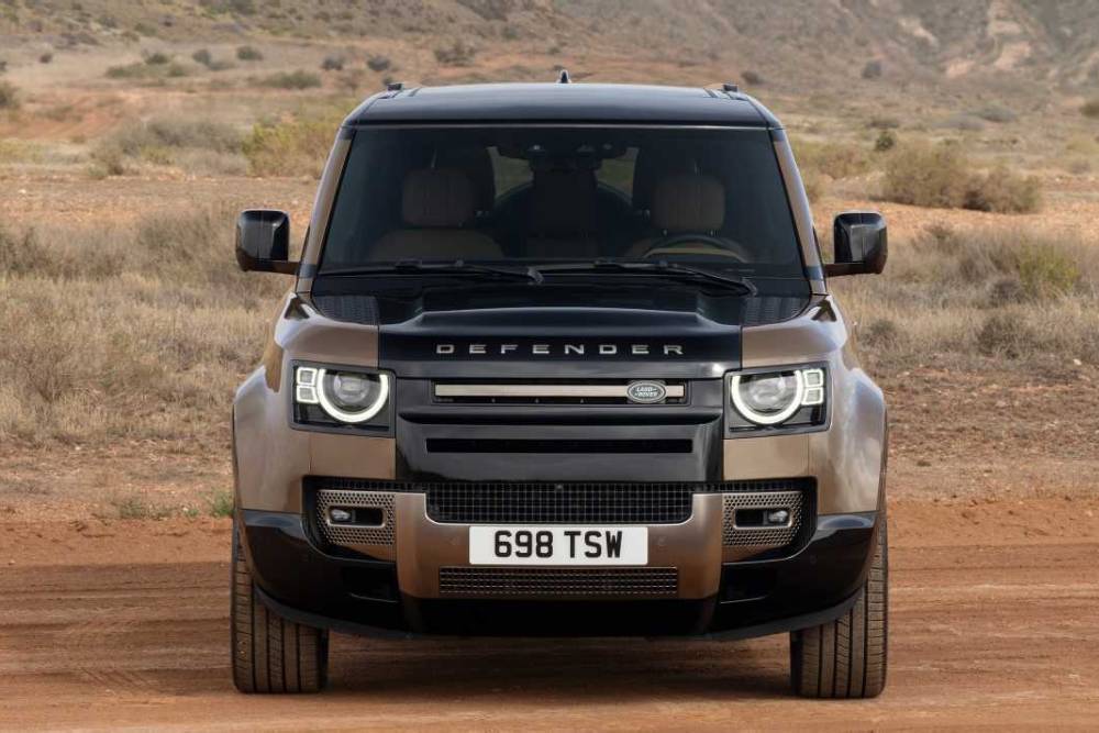 https://autogreeknews.gr/wp-content/uploads/2024/05/Land20Rover20Defender20130202024-7.jpg