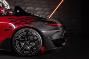 Mercedes-AMG-Purespeed-Mythos-29-2048×1365