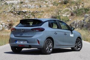 Opel-Corsa-1.2-Hybrid-(7)