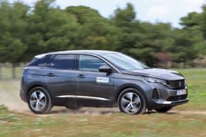 Peugeot-3008-dynamic