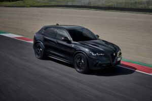 alfa-romeo-launches-giulia-and-stelvio-quadrifogli (9)