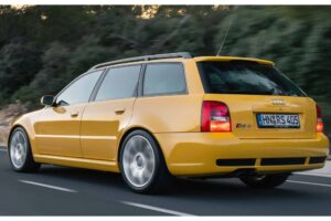 audi-rs-4-avant-edition-25-years-2024 (2)