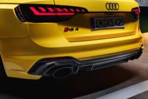 audi-rs-4-avant-edition-25-years-2024 (8)