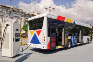 Παρκαρισμένα 2 στα 3 ηλεκτρικά λεωφορεία στην Αθήνα