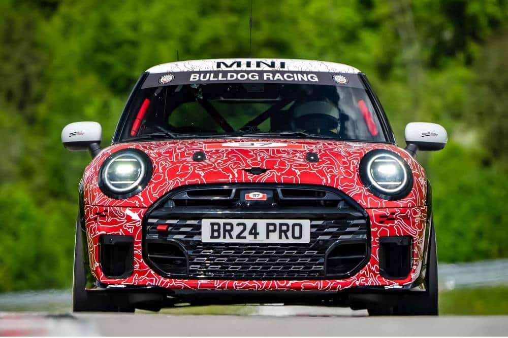 https://autogreeknews.gr/wp-content/uploads/2024/05/mini-john-cooper-works-2024-5.jpg