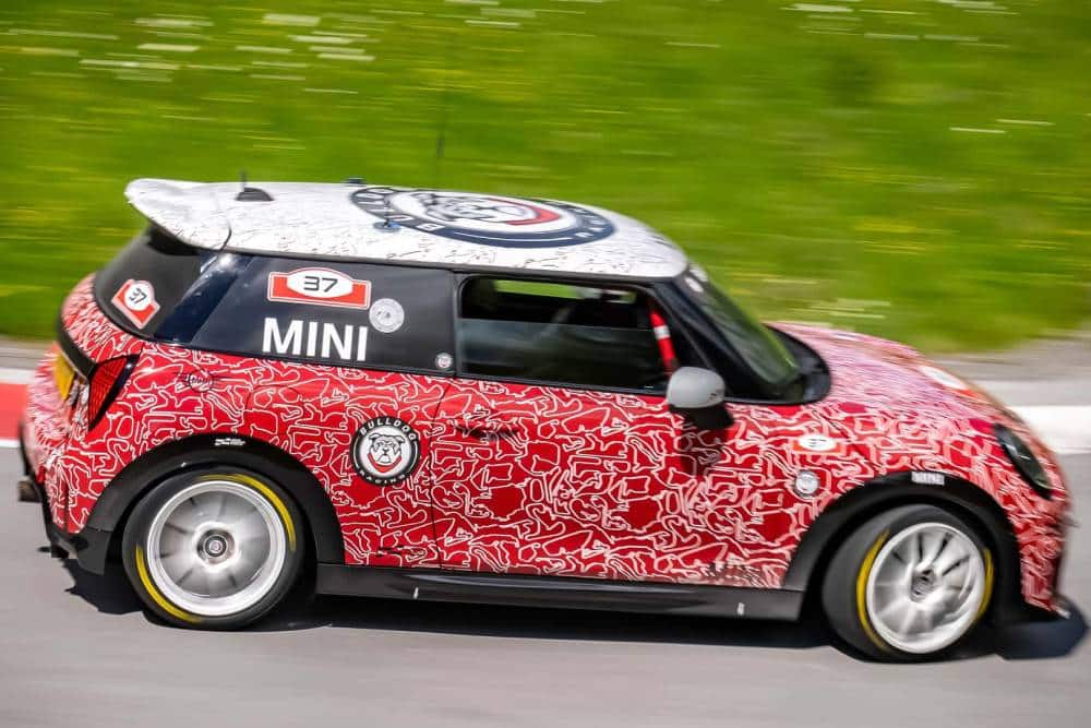 https://autogreeknews.gr/wp-content/uploads/2024/05/mini-john-cooper-works-2024-8.jpg