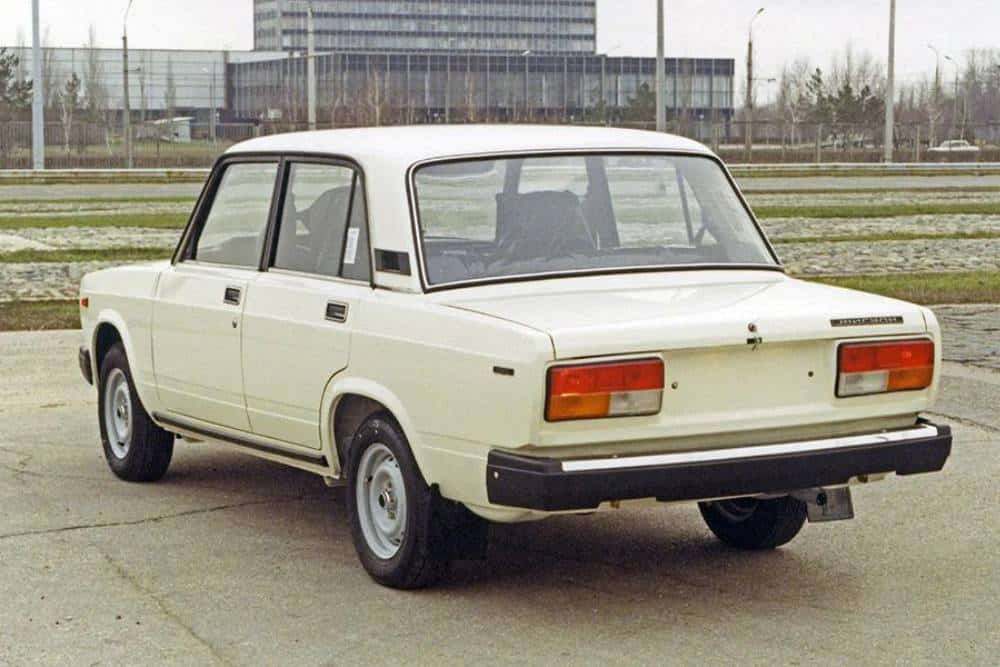 https://autogreeknews.gr/wp-content/uploads/2024/05/vaz-2107_ziguli_25.jpg