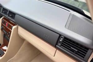 1995-Mercedes-Benz-E300-Diesel-014