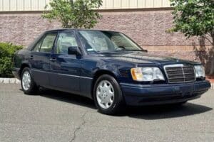 1995-Mercedes-Benz-E300-Diesel-027