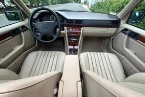 1995-Mercedes-Benz-E300-Diesel-214