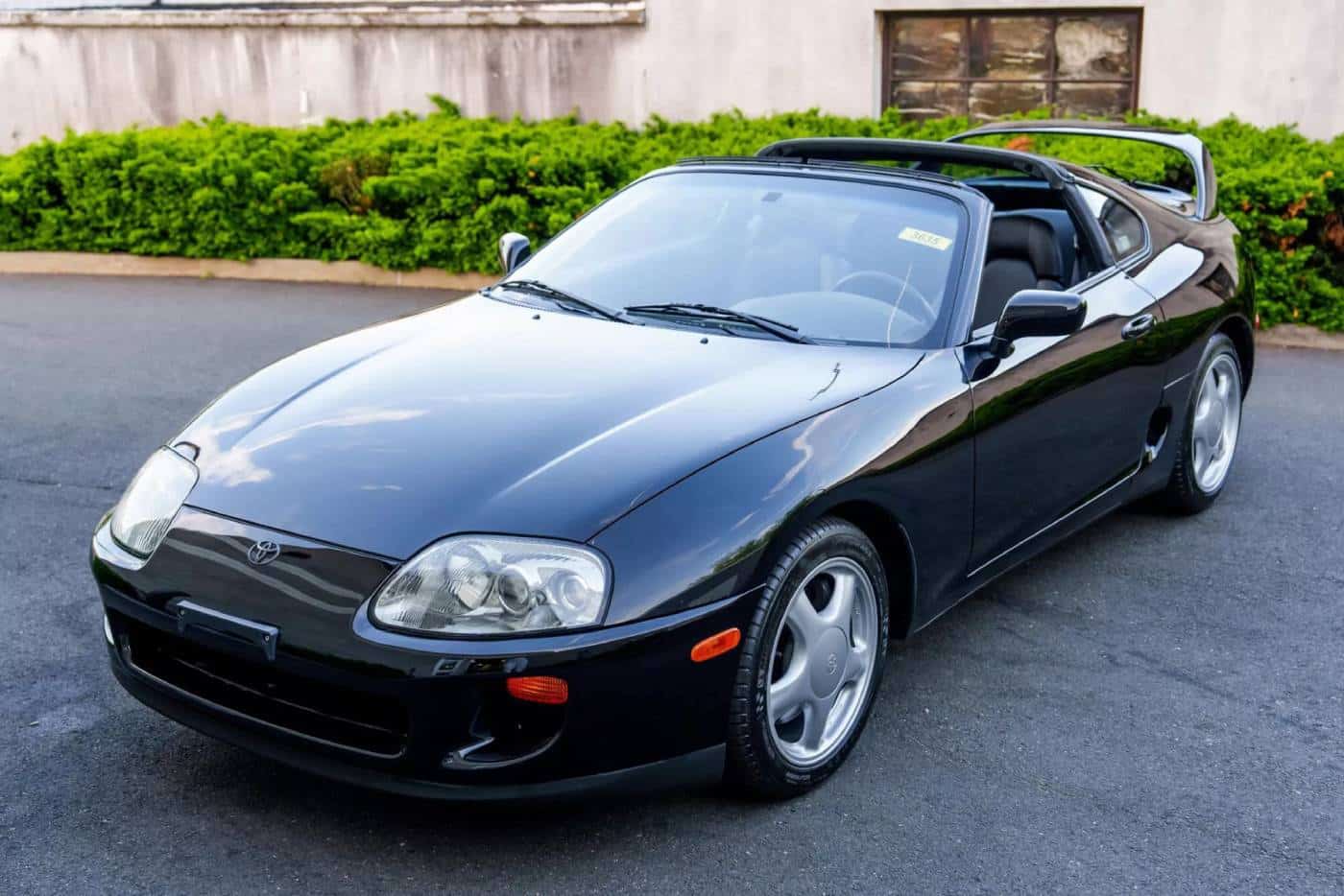 https://autogreeknews.gr/wp-content/uploads/2024/06/1995-Toyota-Supra-Cars-Bids-00002-2048x1365-1.jpg
