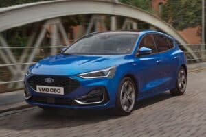 2021_FORD_FOCUS_ST-LINE_OUTDOOR_01