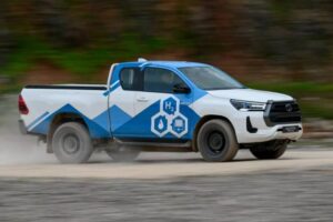 2024-toyota-hilux-fcev-prototype-5-2048×1365