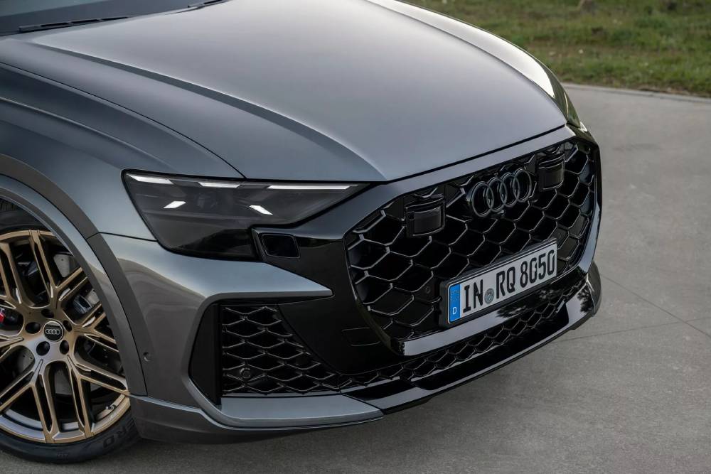 https://autogreeknews.gr/wp-content/uploads/2024/06/2025-Audi-RS-Q8-10.jpg