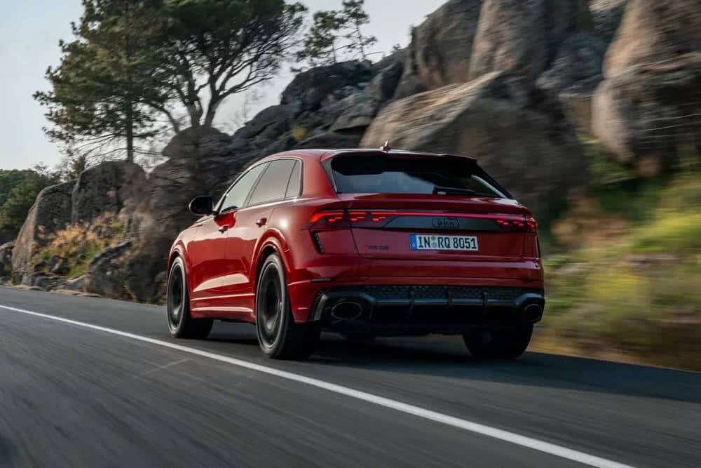https://autogreeknews.gr/wp-content/uploads/2024/06/2025-Audi-RS-Q8-33.jpg