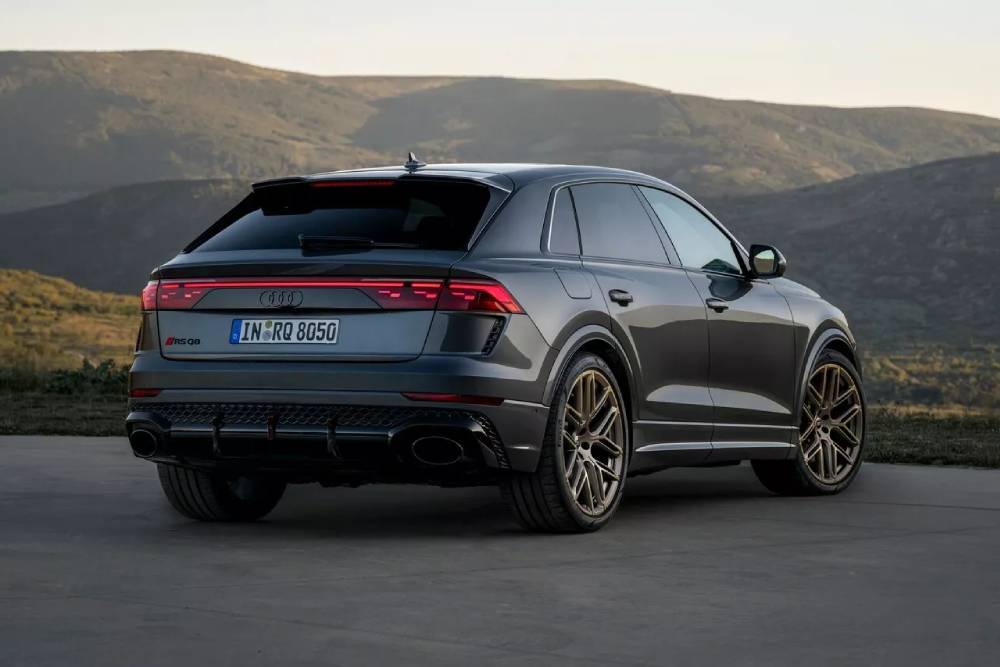 https://autogreeknews.gr/wp-content/uploads/2024/06/2025-Audi-RS-Q8-9.jpg