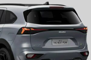 2025-Isuzu-MU-X-RS-6-2048×1024