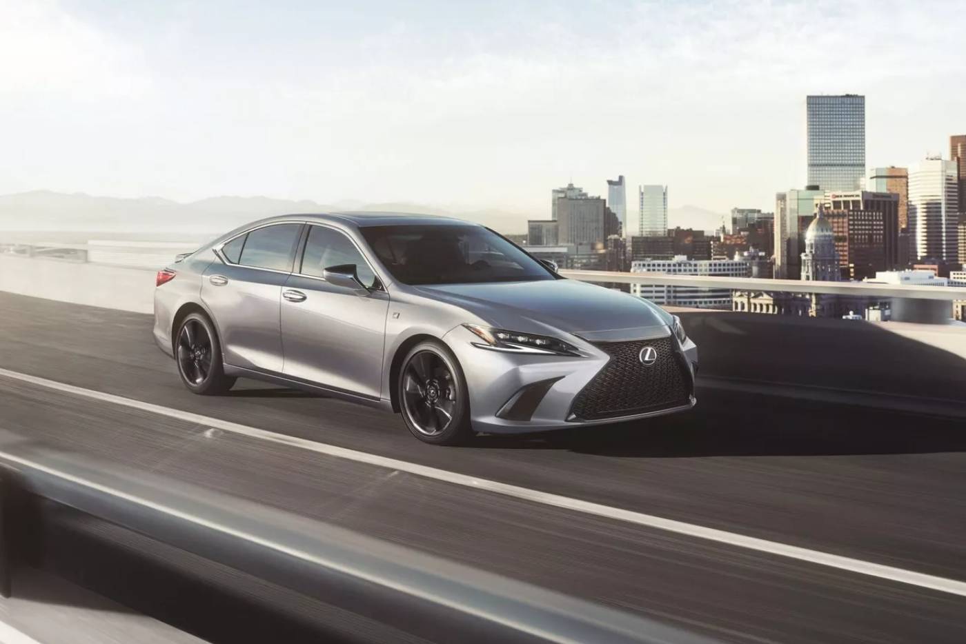 https://autogreeknews.gr/wp-content/uploads/2024/06/2025-Lexus-ES-626-4.jpg