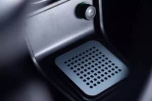 Alfa-Romeo-Sprint-Alma-restomod-11-2048×1365