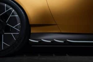 Aston-Martin-Valiant-22