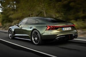 Audi-RS-e-tron-GT-(2)