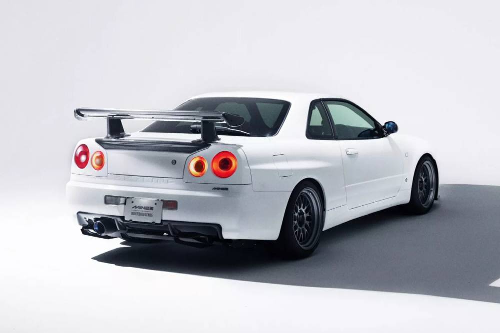 https://autogreeknews.gr/wp-content/uploads/2024/06/BBL-R34-Nissan-Skyline-GT-R-2-2048x1366-1.jpg
