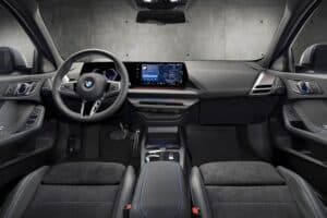 BMW-1-Series-2024-(13)