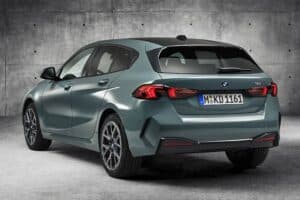 BMW-1-Series-2024-(14)