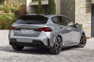 BMW-1-Series-2024-(17)