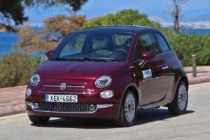 Fiat-500-Hybrid-kinisi