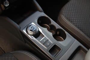 Ford-Kuga-Hybrid-2024-(19)