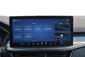 Ford-Kuga-Hybrid-2024-(24)