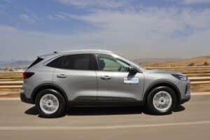 Ford-Kuga-Hybrid-2024-(36)