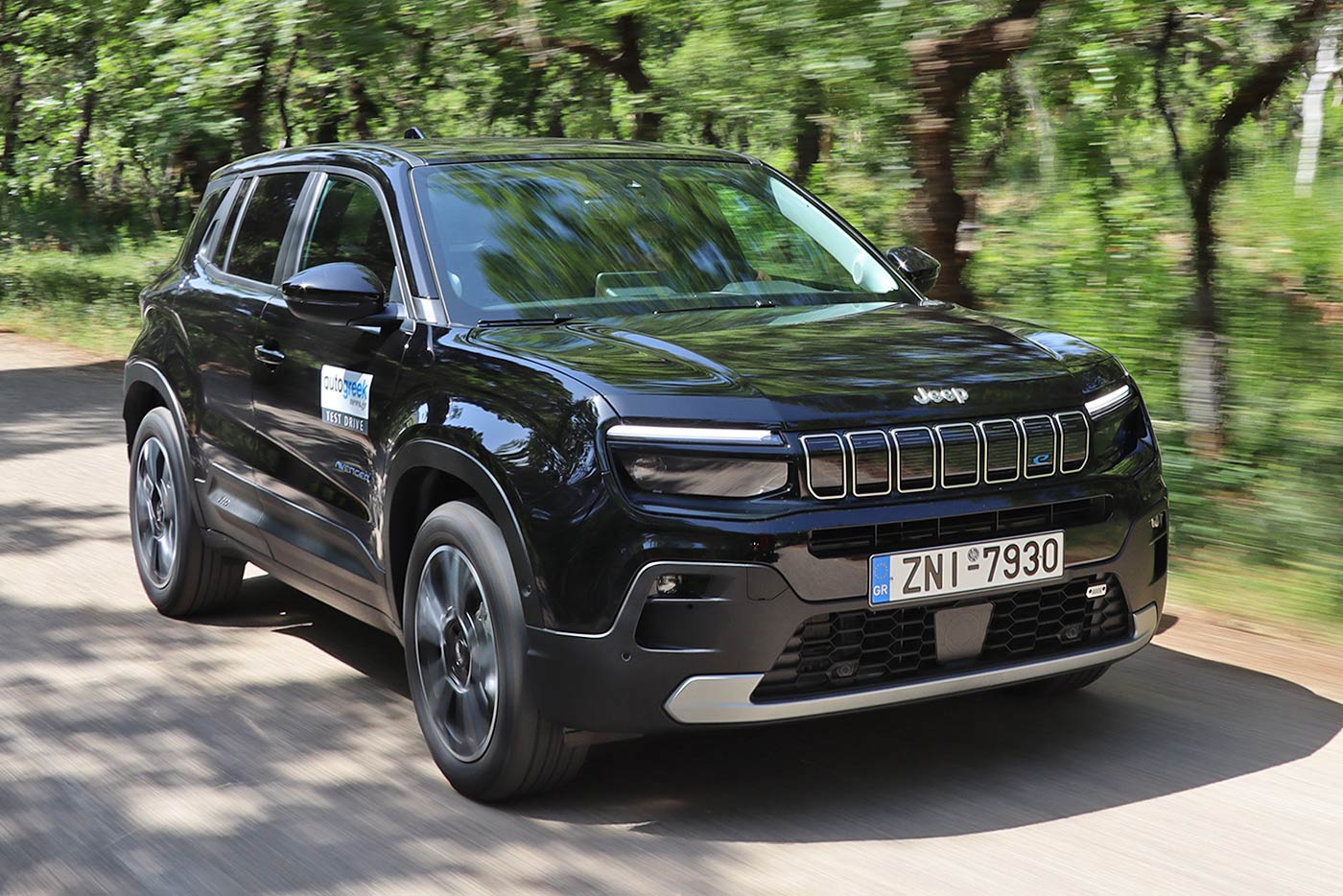 https://autogreeknews.gr/wp-content/uploads/2024/06/Jeep-Avenger-EV-kinisi.jpg