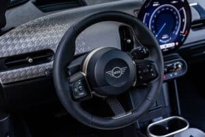MINI-Cooper-S-2024-(13)
