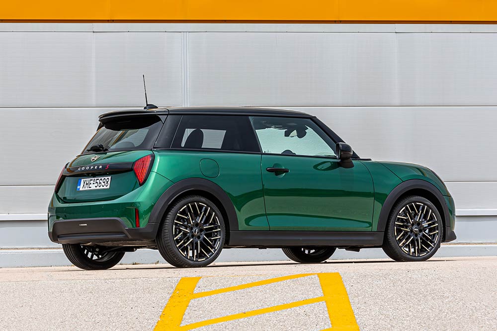 https://autogreeknews.gr/wp-content/uploads/2024/06/MINI-Cooper-S-2024-6.jpg