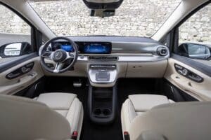 Mercedes-V-Class-(2)