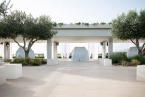 Mercedes-V-Class-EQV-Greece-(5)