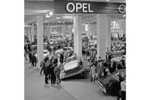Opel Experimental GT auf der IAA 1965