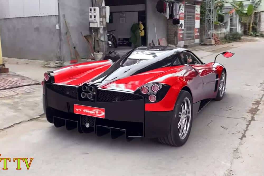 https://autogreeknews.gr/wp-content/uploads/2024/06/Pagani-Replica-Daewoo7-2048x1152-1.jpg