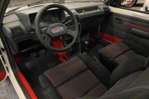 Peugeot-205-GTI-1988-(3)