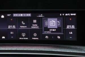 Peugeot-3008-1.2-Hybrid-2024-(21)